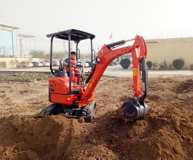 凱迪沃微型挖掘機施工 凱迪沃微型挖掘機施工