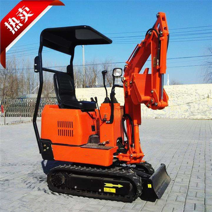 輪式小型挖掘機操作 輪式小型挖掘機操作