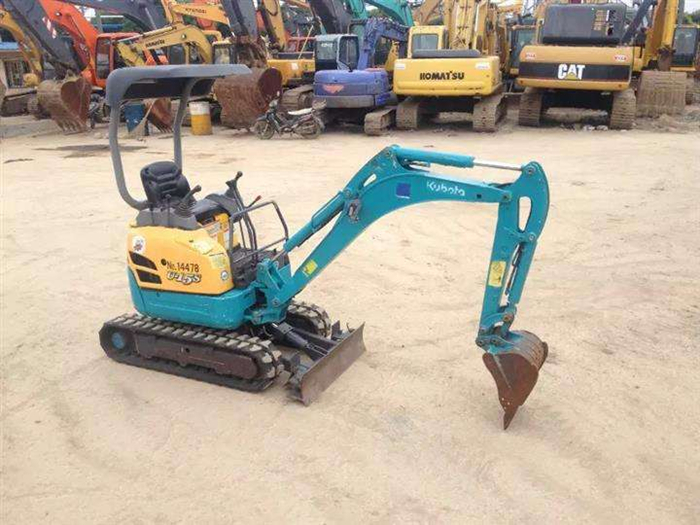 小型挖掘機的基本操作方法 小型挖掘機的基本操作方法