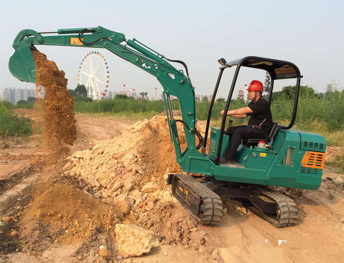 小型挖掘機操作方法 小型挖掘機操作方法