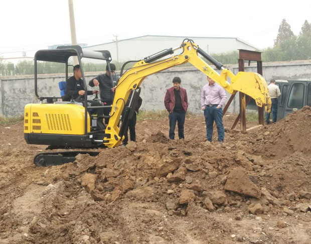 農(nóng)用小型挖掘機 農(nóng)用小型挖掘機